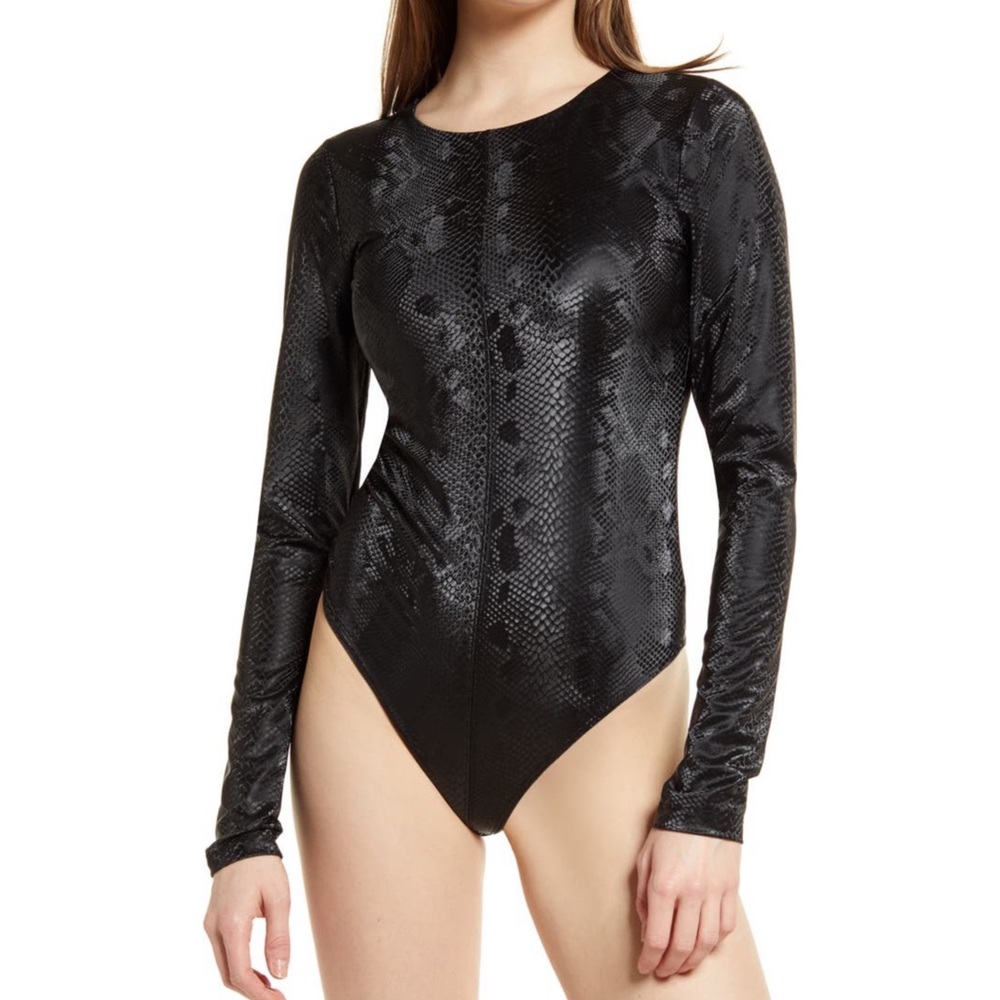 🚫SOLD🚫 Good American Power Shoulder Snakeskin Faux Leather Jewel Neck Bodysuit